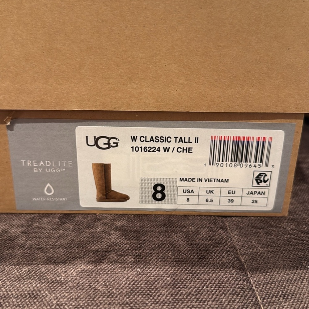 UGG Classic Brown Winter Boots - Picture 7 of 10
